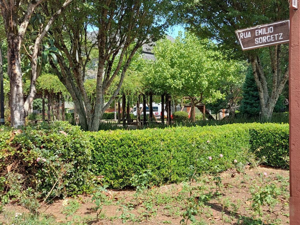 Roloff Praca Das Rosas Gramado Buitenkant foto